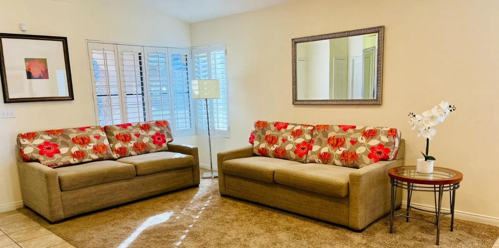 Room In Cheerful 2-Bed House - Shared Bathroom Las Vegas Homestay