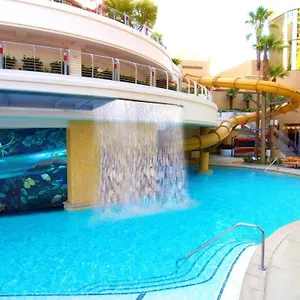 Golden Nugget & Casino Vegas Resort